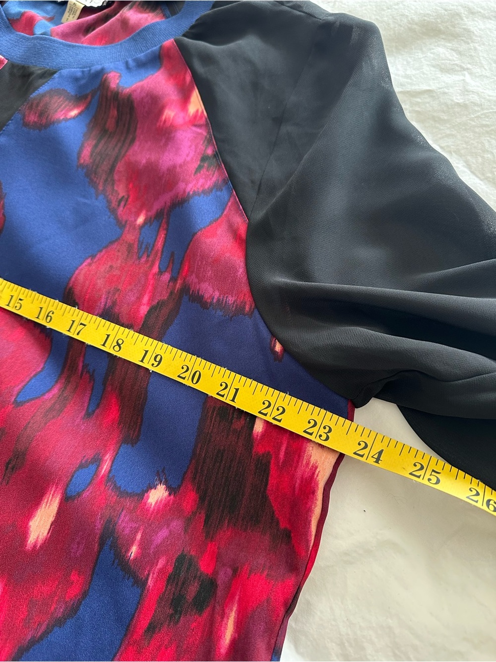 DKNYC Navy Top with Magenta Floral Print and Black Sheer Sleeves, size XL - Picture 9 of 13